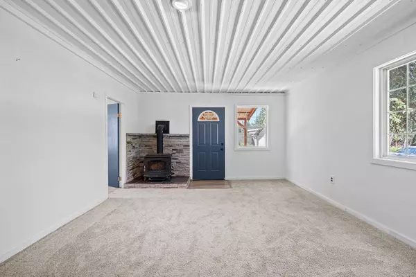 Clayton, WA 99110,4417 Washington St