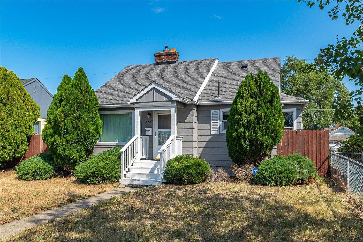 1227 E Rockwell Ave, Spokane, WA 99207