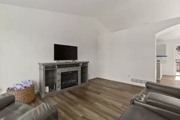 Greenacres, WA 99016,18108 E Crescent Dr