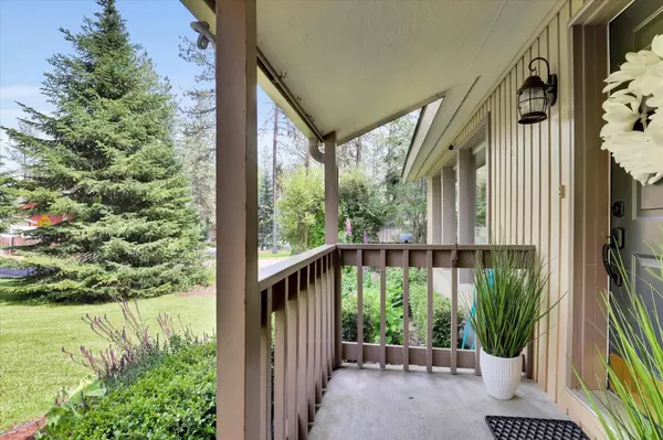 Spokane, WA 99208,906 E Timberwood Cir