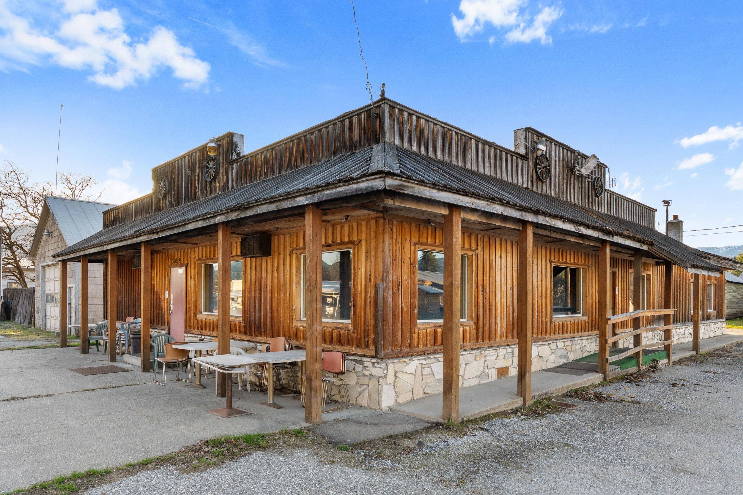 302 S Center Ave, Northport, WA 99157