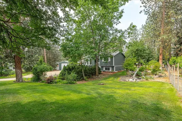 Nine Mile Falls, WA 99026,16097 N Iris Ct