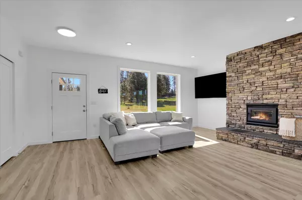 Chattaroy, WA 99003,32715 N Elk Chattaroy Rd