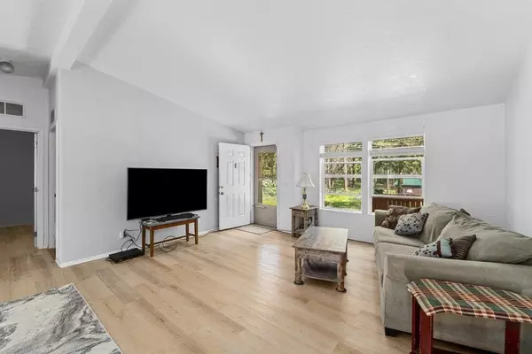 Springdale, WA 99173,4051 Springdale Hunters Rd