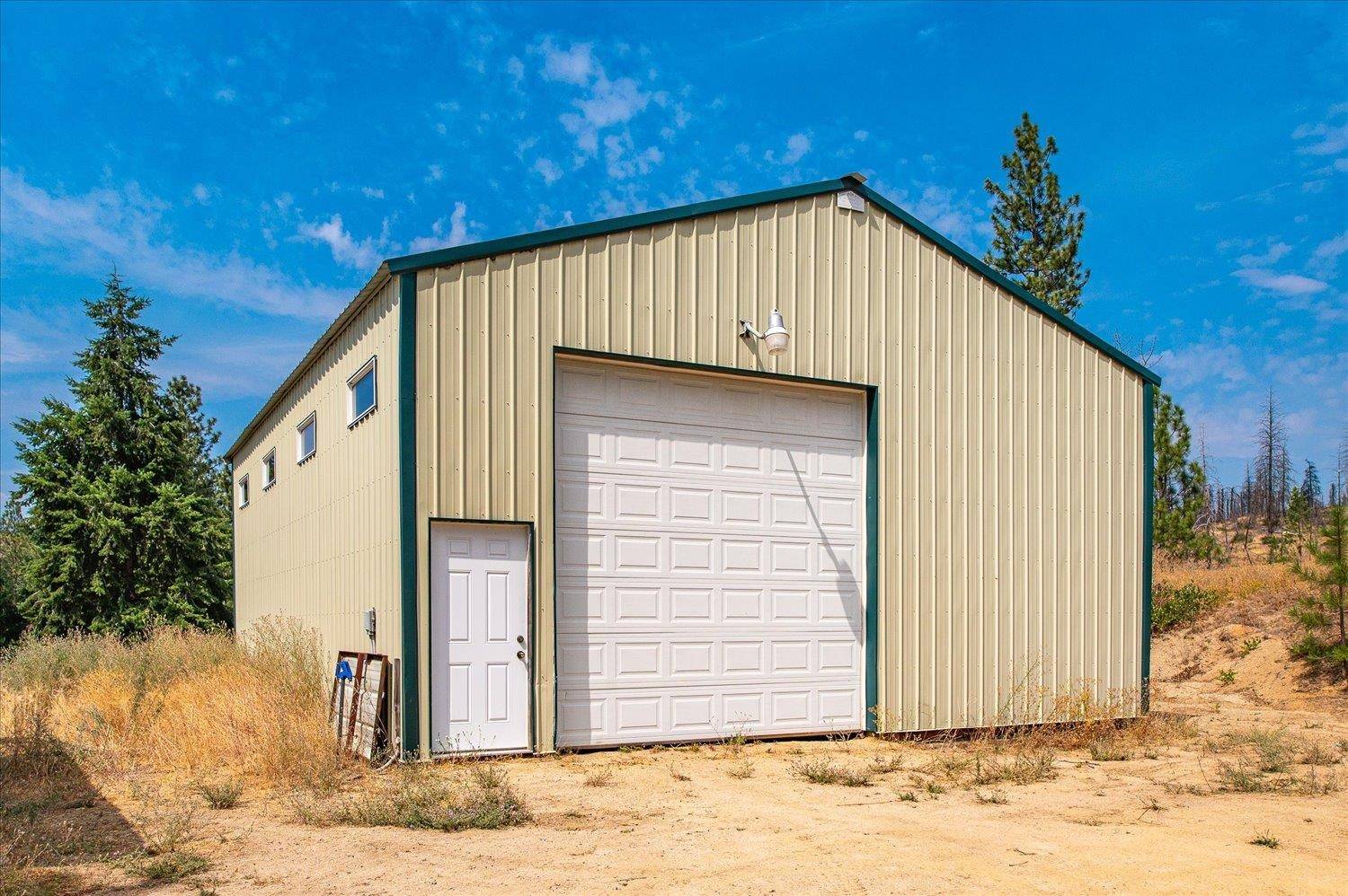 5135 Rail Canyon Rd, Springdale, WA 99173