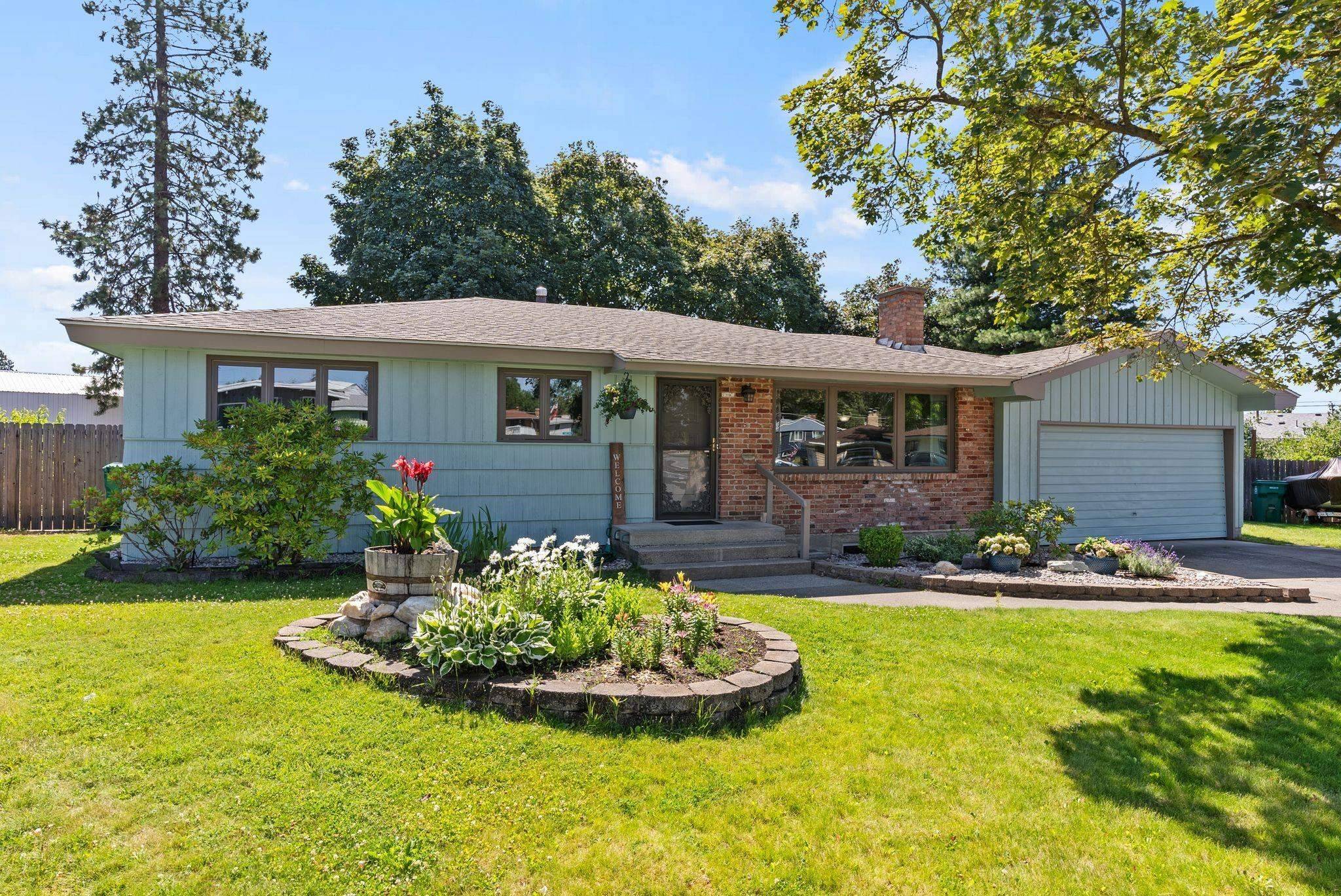 2821 W Rosewood Ave, Spokane, WA 99205