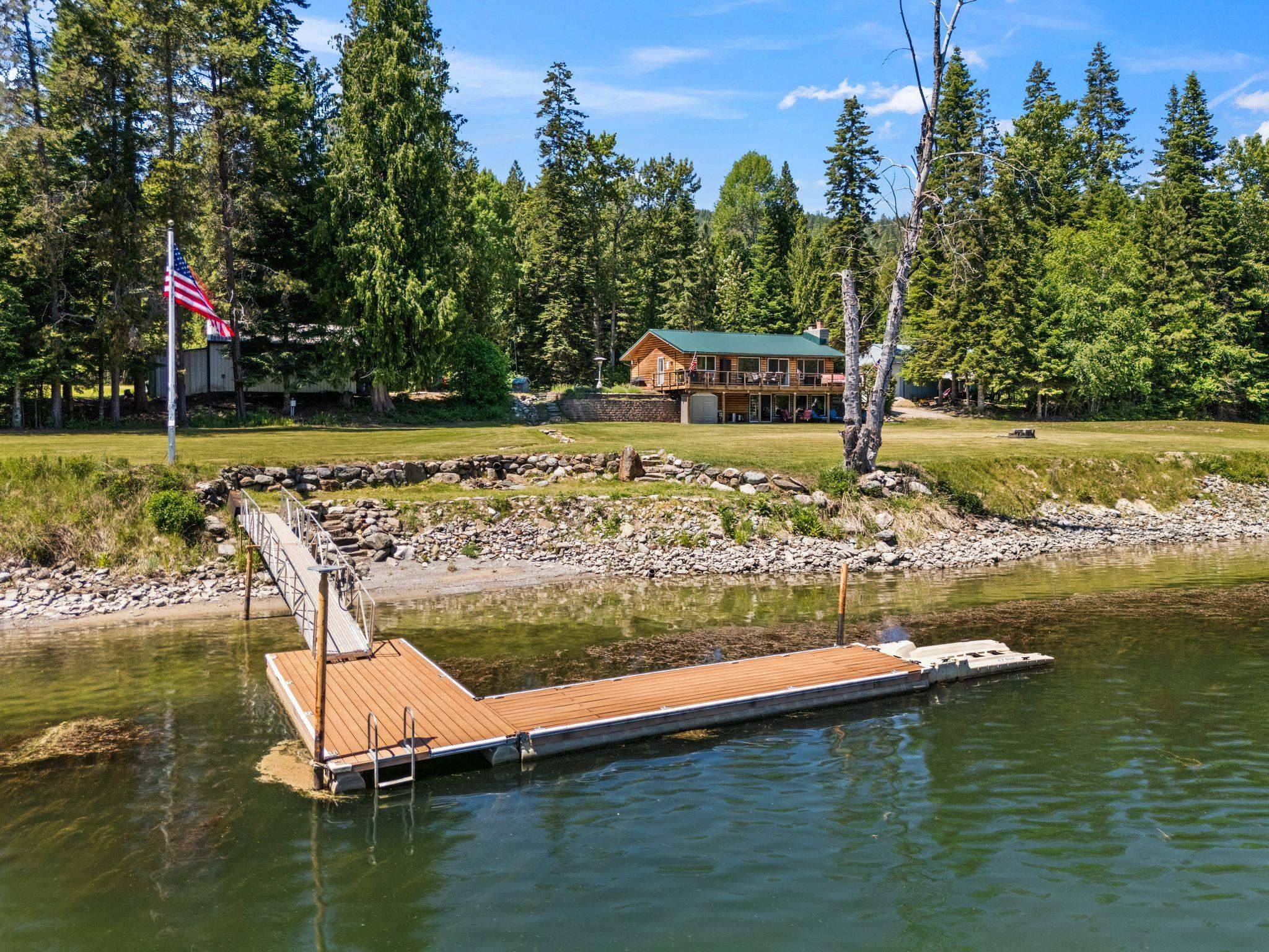 161 S Alaska Ln, Cusick, WA 99119