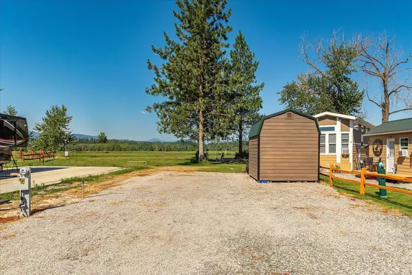 311 Guinevere Dr,  Usk,  WA 99180