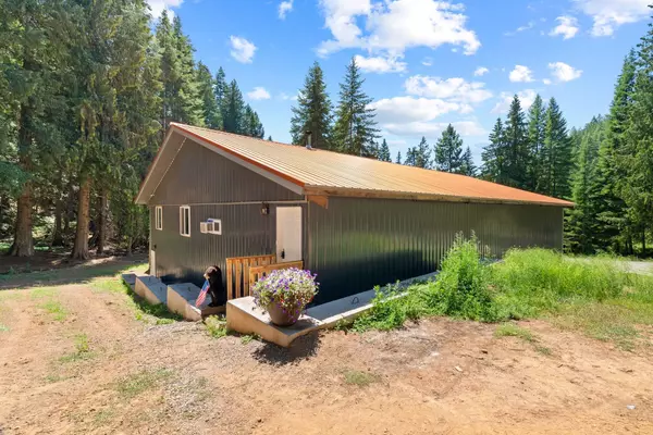 Newport, WA 99156,440 Lucky Joe Rd