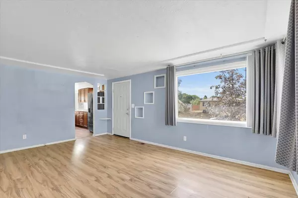 Spokane, WA 99207,1503 E Everett Ave