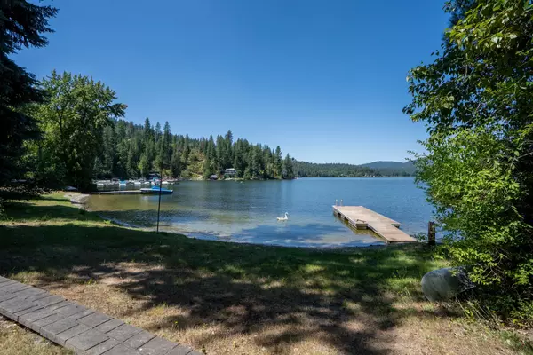 Newman Lake, WA 99025,12015 N Sutton Bay Rd