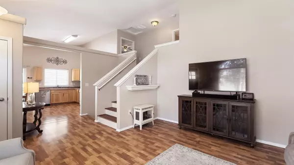 Spokane, WA 99208,8910 N Oak St