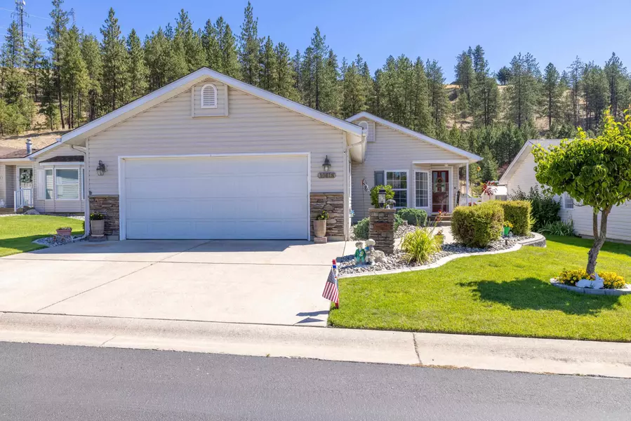 10418 N MAXIMILIAN Ln, Nine Mile Falls, WA 99026