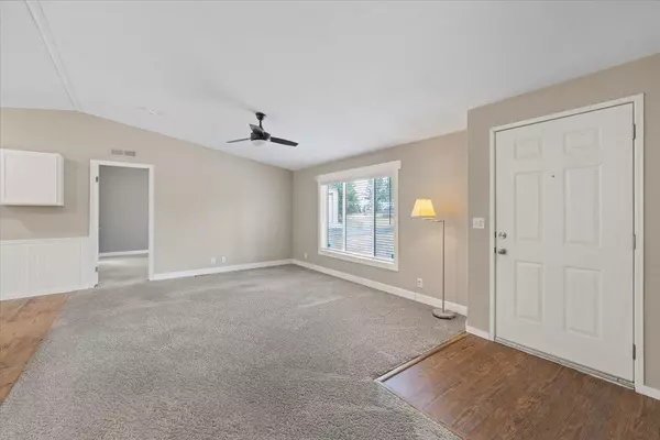 Spokane, WA 99224,7527 W Greenwood Rd