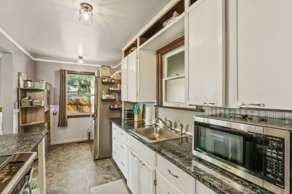 Spokane, WA 99207,1703 E Broad Ave