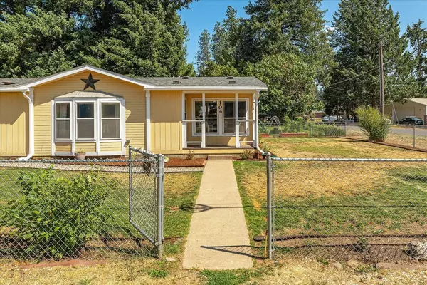 Deer Park, WA 99006,104 N Stevens Ave