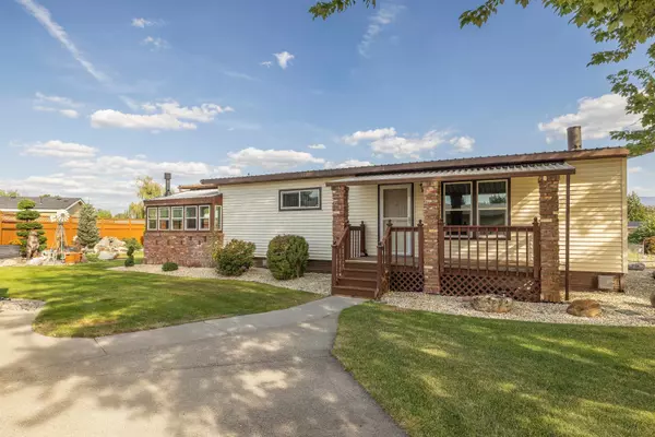 18715 E Marlin Dr, Otis Orchards, WA 99027