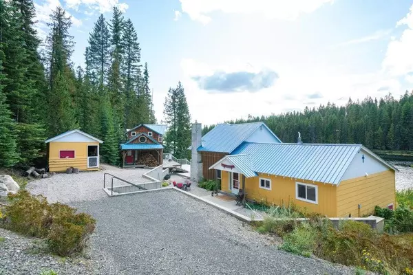 Colville, WA 99114,2083 Black Lake Rd