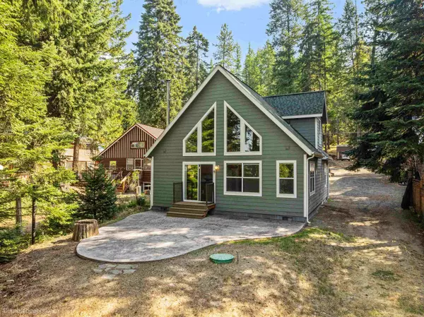 13815 NE Newman Lake Dr, Newman Lake, WA 99025