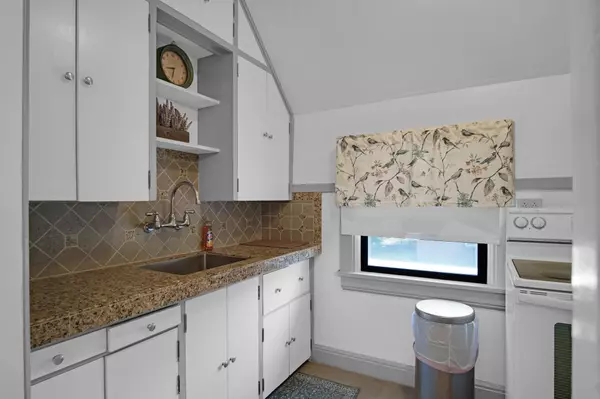 Spokane, WA 99204,517 S Maple St