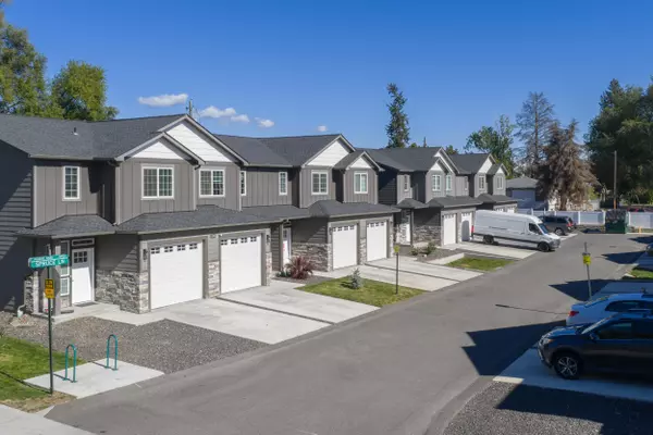 Spokane Valley, WA 99206,11904,11905,119 E Spruce Ln