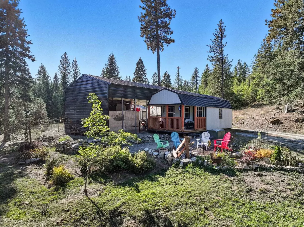 Newport, WA 99156,211 Pine Hill Rd