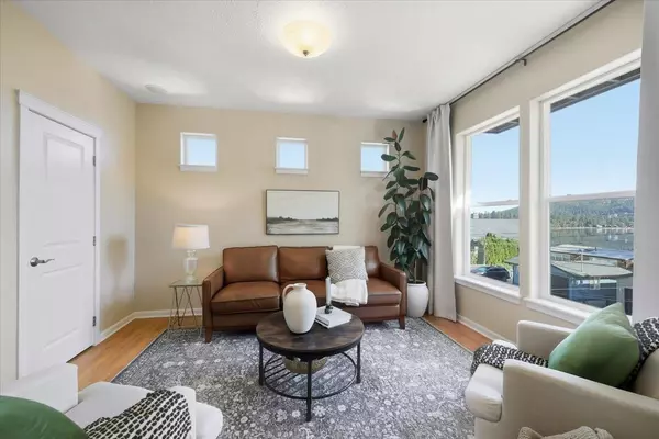 Liberty Lake, WA 99019,918 S Liberty Dr