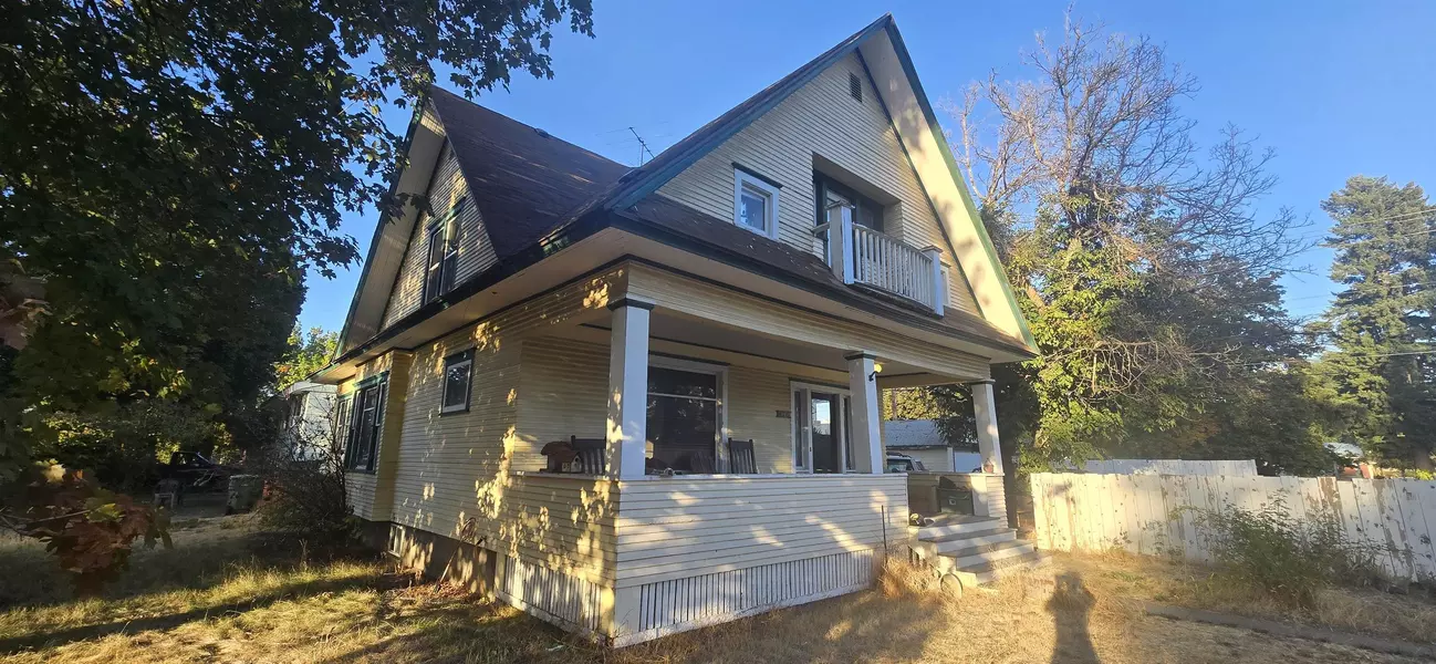 828 W Nebraska Ave, Spokane, WA 99205