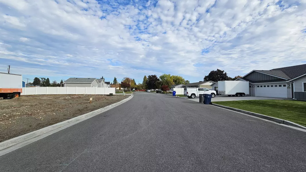 8115 E Baldwin Ave, Spokane, WA 99212