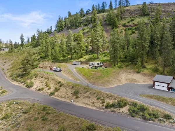 Seven Bays, WA 99122,39510 Lakewind Dr N