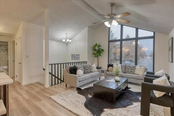 Otis Orchards, WA 99027,4904 N Darin Rd