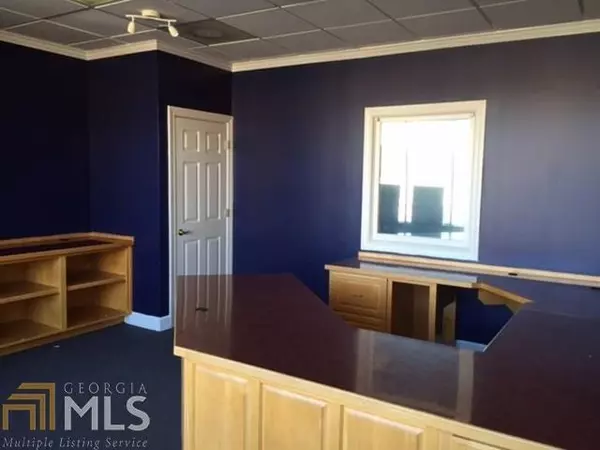 Hiram, GA 30141,162 Main ST