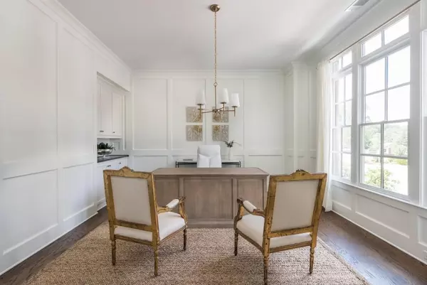 Atlanta, GA 30342,251 Chastain Park DR NE