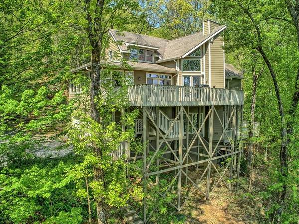 56 N Sanderlin Mountain DR, Big Canoe, GA 30143