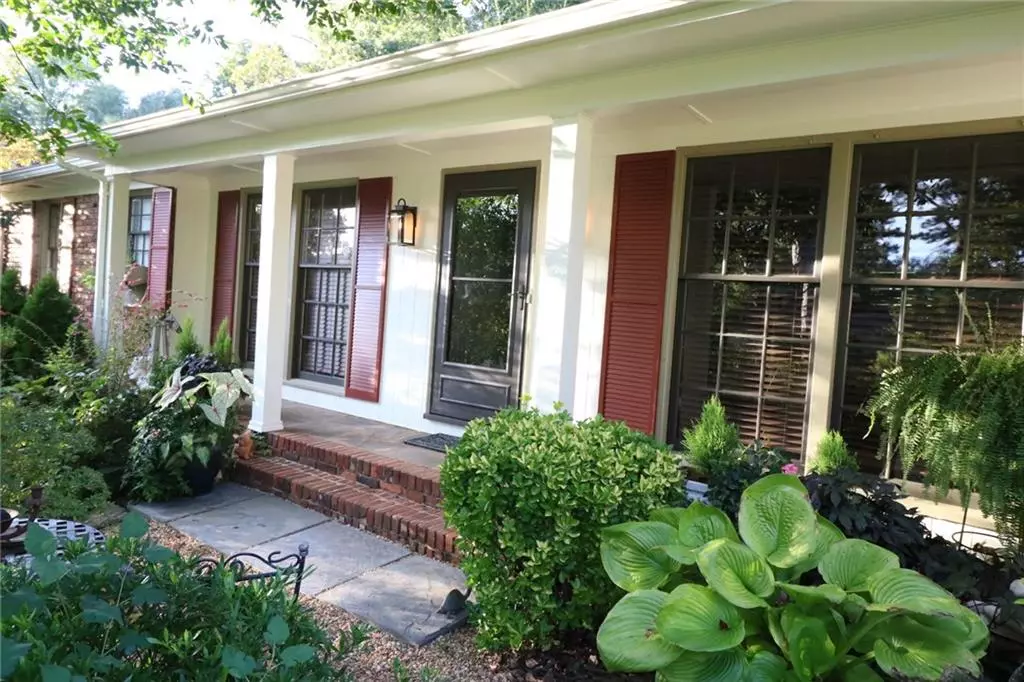 Sandy Springs, GA 30342,84 Silverwood RD NE