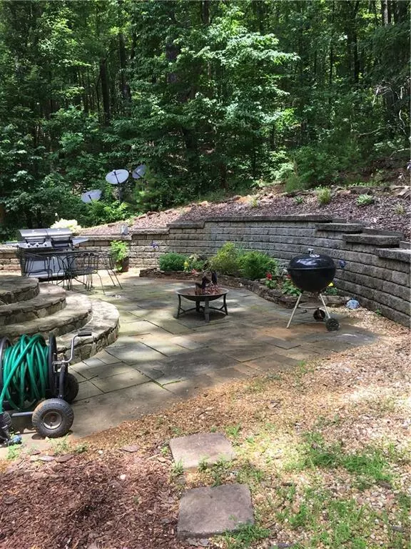 Dahlonega, GA 30533,105 Thurmond Walker RD