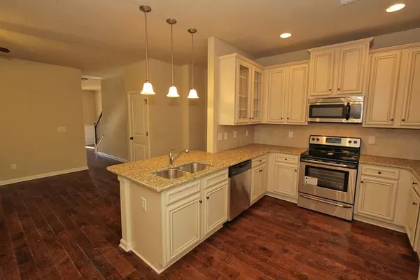 Austell, GA 30168,7144 Fringe Flower DR #116