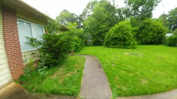 Athens, GA 30605,211 E Meadow DR