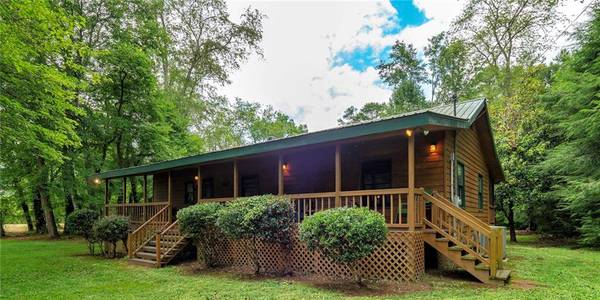 525 Bluebird RD, Mineral Bluff, GA 30559