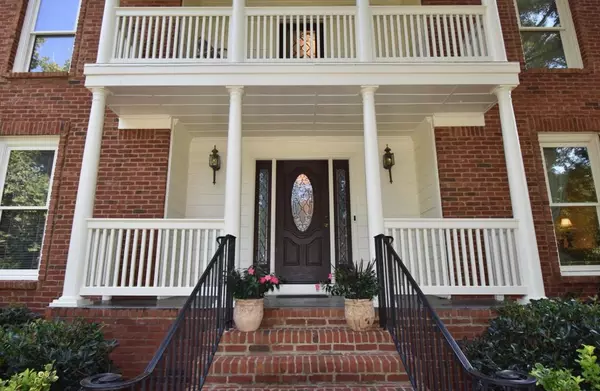 Suwanee, GA 30024,1040 Swan Mill CT