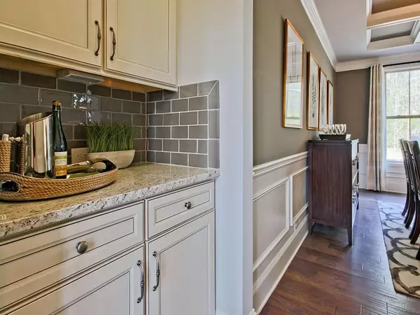 Newnan, GA 30263,63 Hodges ST