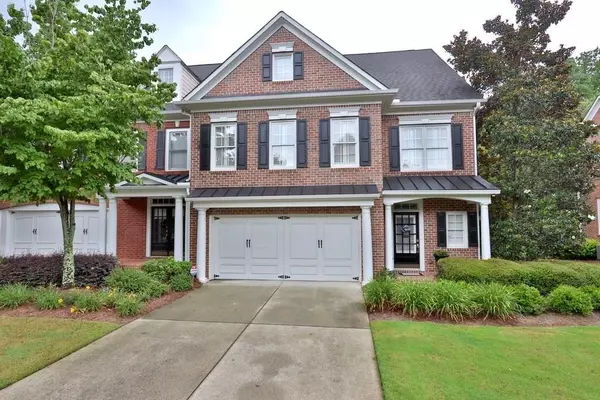 4709 VILLAGE GREEN DR, Roswell, GA 30075