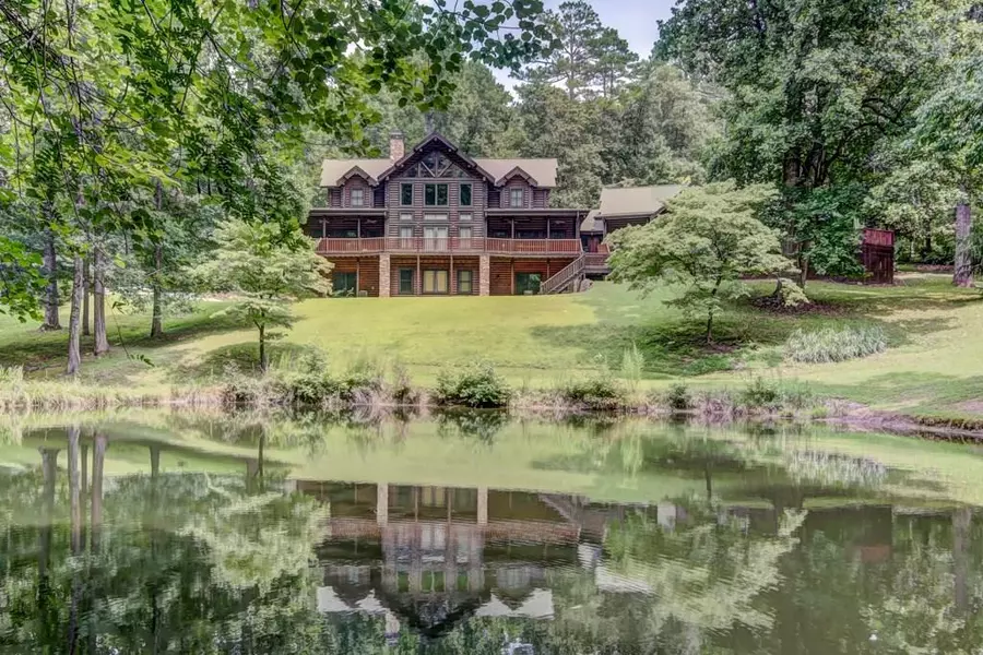 8900 Island Ferry RD, Sandy Springs, GA 30350