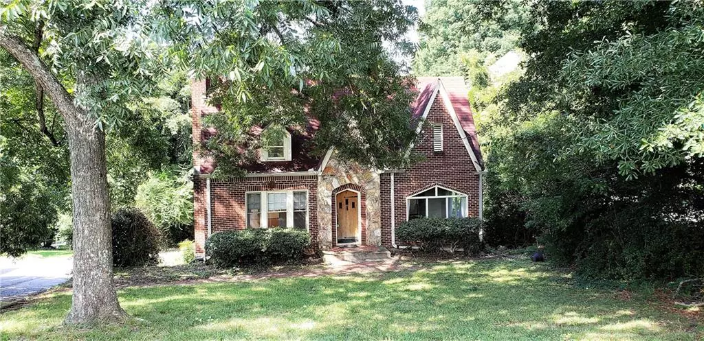 Sandy Springs, GA 30342,152 Mount Paran RD