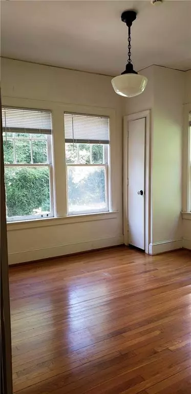 Sandy Springs, GA 30342,152 Mount Paran RD