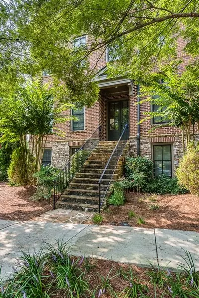 2010 Heathermere WAY, Roswell, GA 30075