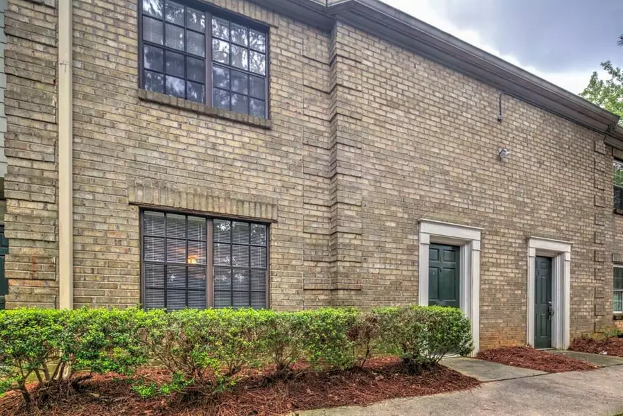 330 Winding River DR #I, Atlanta, GA 30350