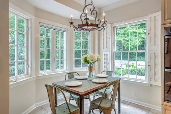 Atlanta, GA 30327,1891 River Forest RD NW