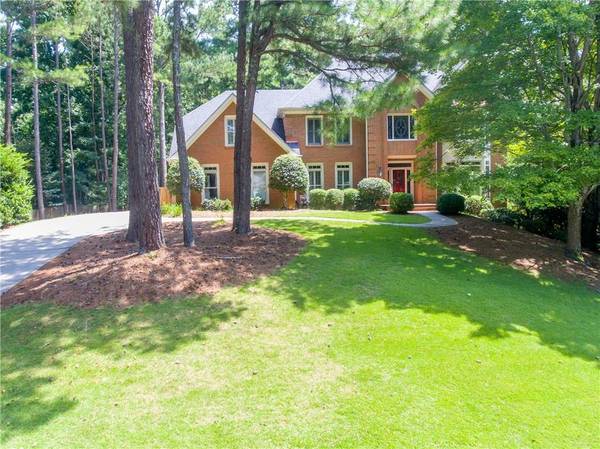 9410 Mistwater Close, Roswell, GA 30076