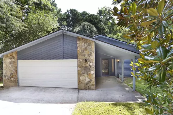 919 Pueblo PL NW, Lilburn, GA 30047